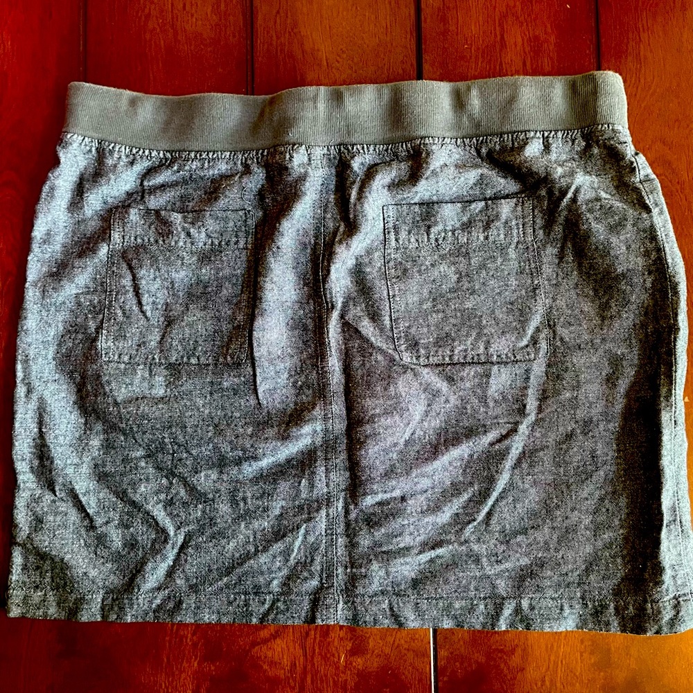 Gray skirt, size L - Picture 2 of 2